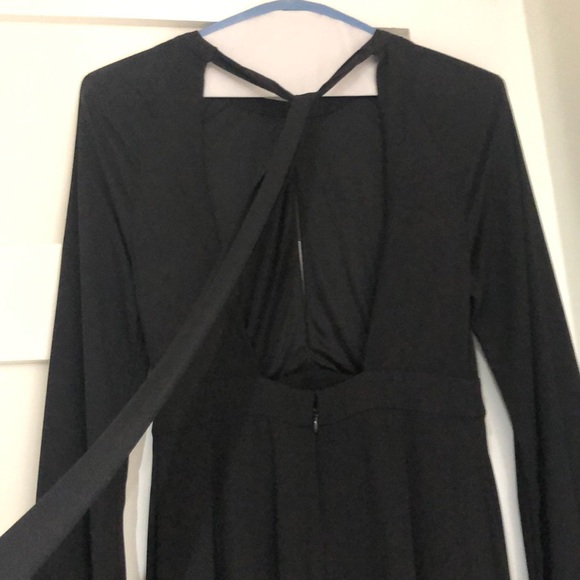 Long Black dress - Picture 3 of 3